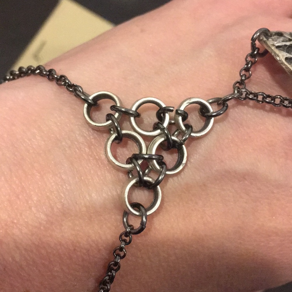 🆕RARE LITTER Bracelet Hand Chain - Picture 5 of 12